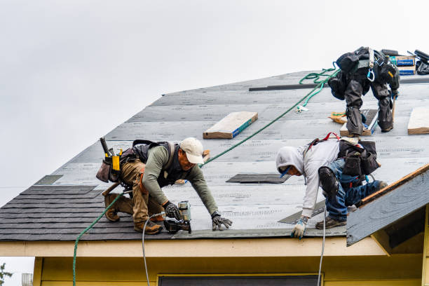 Professional Gutter Installation technician working in Mechanicsville, MD